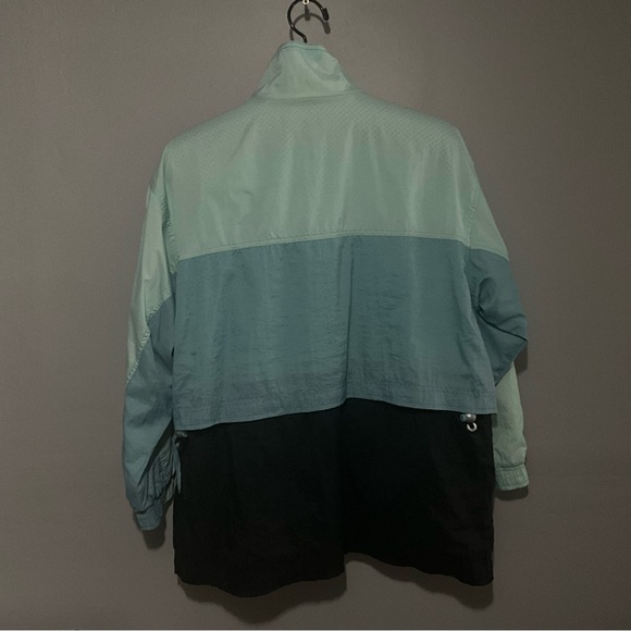 VINTAGE NIKE WINDBREAKERS WOMENS SIZE L - Picture 7 of 13